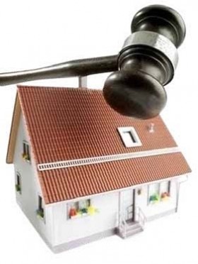 Auctioneer Practices: A Deep Dive into the Detriments of a 10% Down Payment Requirement in Real Estate Sales